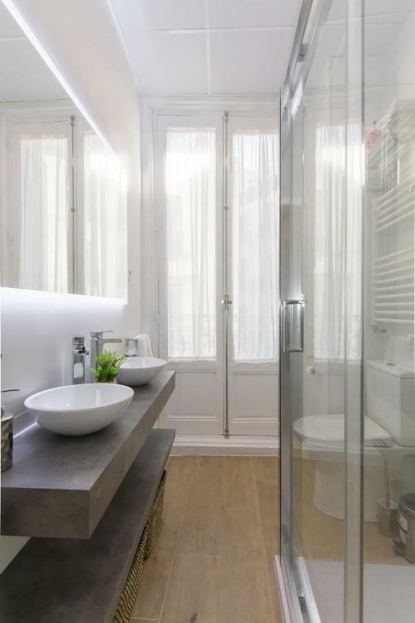 Sol Luxury Suites Madrid Ngoại thất bức ảnh