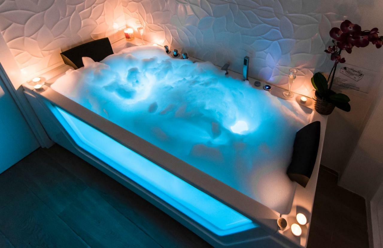 Sol Luxury Suites Madrid Ngoại thất bức ảnh