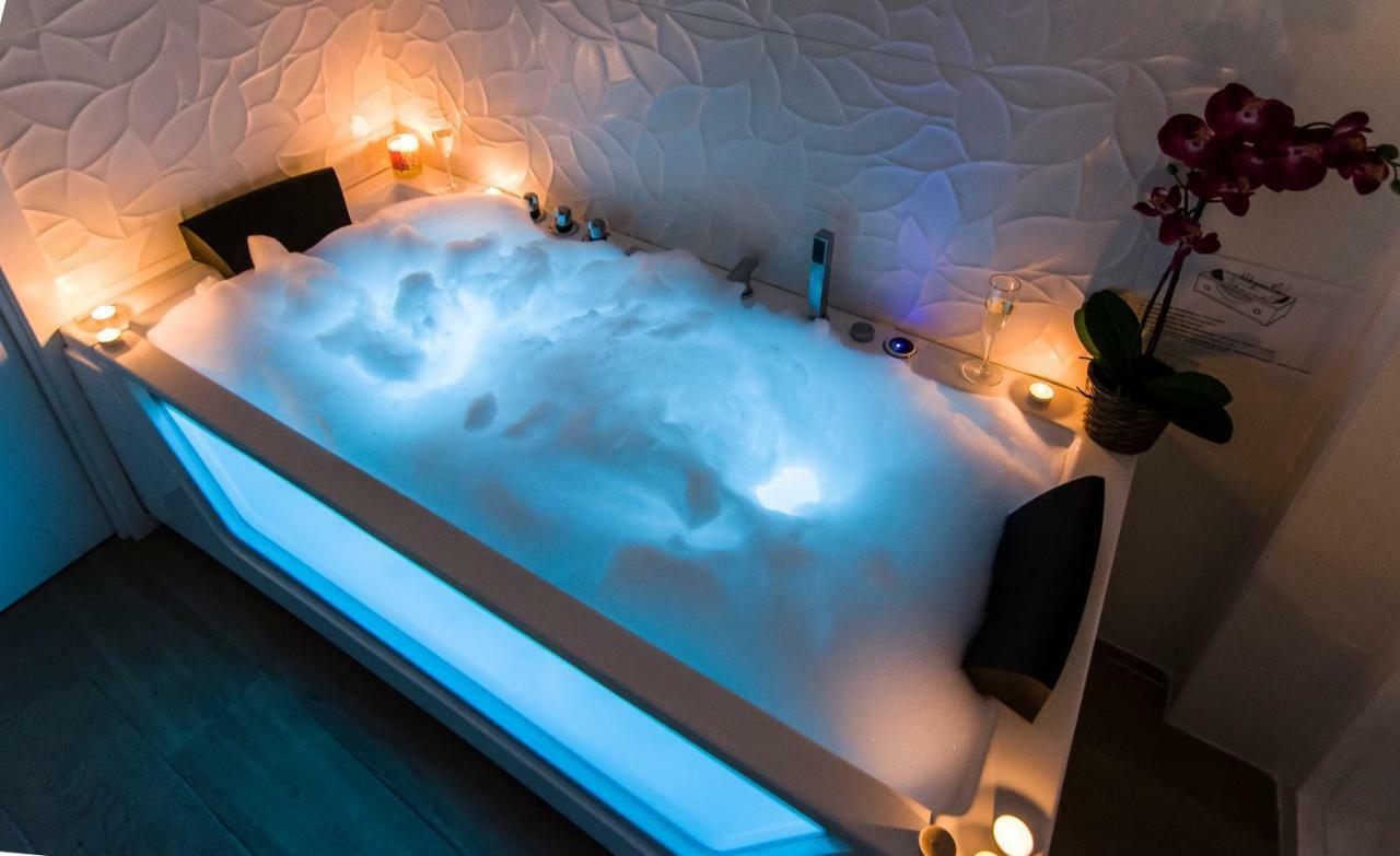 Sol Luxury Suites Madrid Ngoại thất bức ảnh